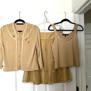 CARMEN MARC VALVO 3 PIECE GOLD SKIRT (10) & SWEATER SET (L)